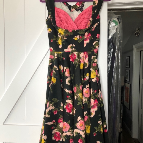 Trashy Diva Dresses & Skirts - TRASHY DIVA/BLACK WITH FLORAL,PINK   SIZE 2